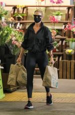 ROSIE HUNTINGTON-WHITELEY Out Shopping in Los Angeles 08/08/2020