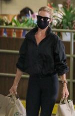 ROSIE HUNTINGTON-WHITELEY Out Shopping in Los Angeles 08/08/2020
