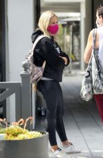 SARAH MICHELLE GELLAR Out and About in Santa Monica 08/05/2020