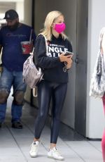 SARAH MICHELLE GELLAR Out and About in Santa Monica 08/05/2020