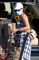 SCARLETT JOHANSSON Out Shopping in New York 08/26/2020