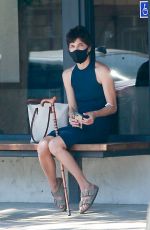 SELMA BLAIR Wearing a Mask at a Newsstand in Los Angeles 08/14/2020