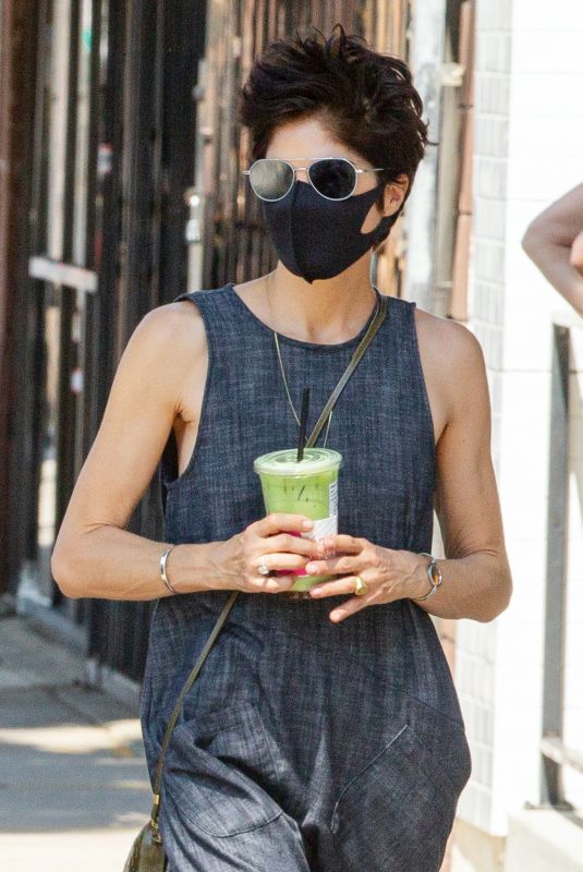 SELMA BLAIR Wearing a Mask Out in Los Angeles 08/27/2020
