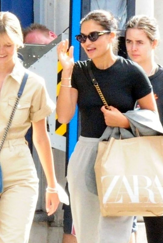 SHANINA SHAIK Out Shopping in New York 08/21/2020