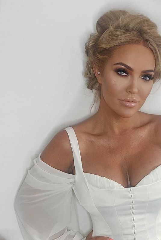 AISLEYNE HORGAN WALLACE - Instagram Photos 09/19/2020