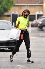 ALESSANDRA AMBROSIO Shopping at Brentwood Country Mart 09/12/2020