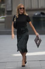 AMANDA HOLDEN Leaves Global Radio in London 09/04/2020