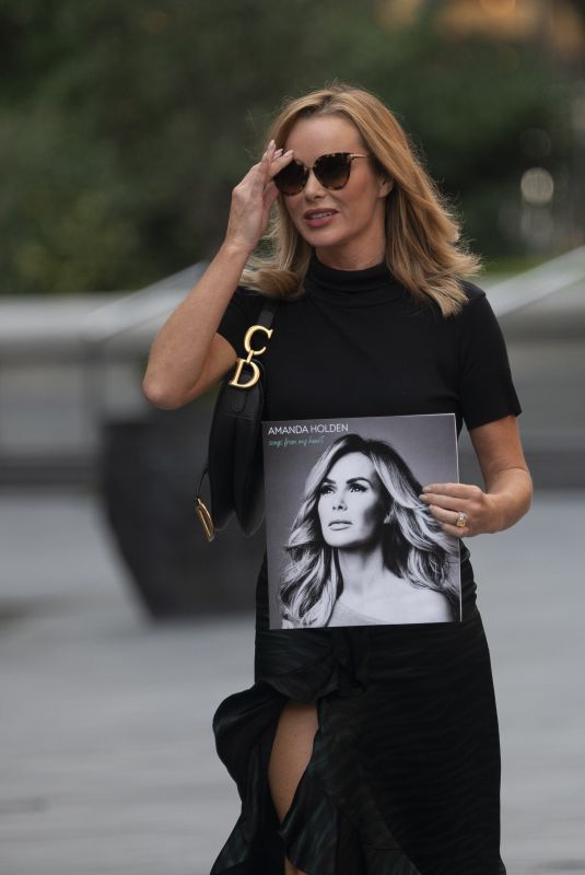 AMANDA HOLDEN Leaves Global Radio in London 09/04/2020