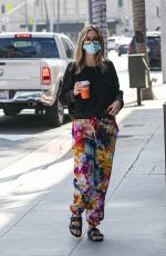 AMELIA and DELILAH HAMLIN at Comoncy Cafe in Beverly Hills 09/21/2020