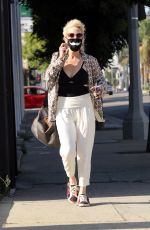 ANNE HECHE Leaves a Dance Studio in Los Angeles 09/05/2020