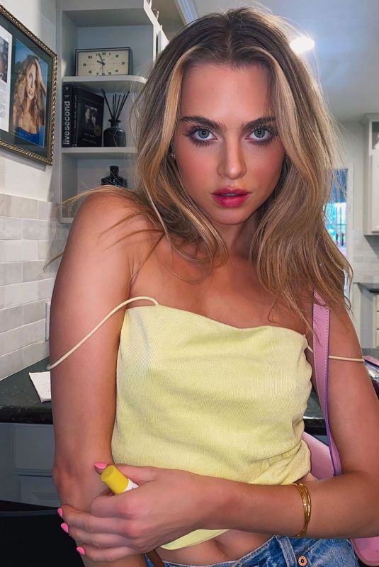 ANNE WINTERS - Instagram Photos and video 09/09/2020