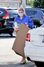 ARIEL WINTER Leaves UPS Store in Los Angeles 09/28/2020