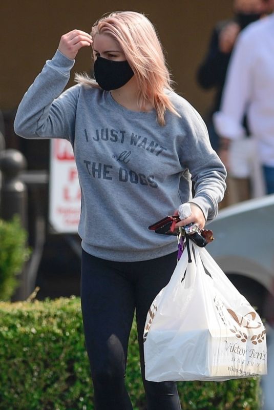 ARIEL WINTER Out Shopping in Los Angeles 09/14/2020