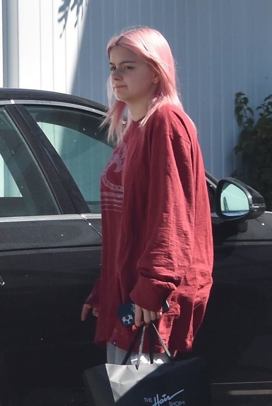 ARIEL WINTER Out Shopping in Los Angeles 09/22/2020