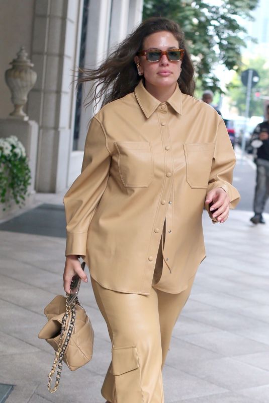 ASHLEY GRAHAM Leaves Her Hotel in Milan 09/24/2020