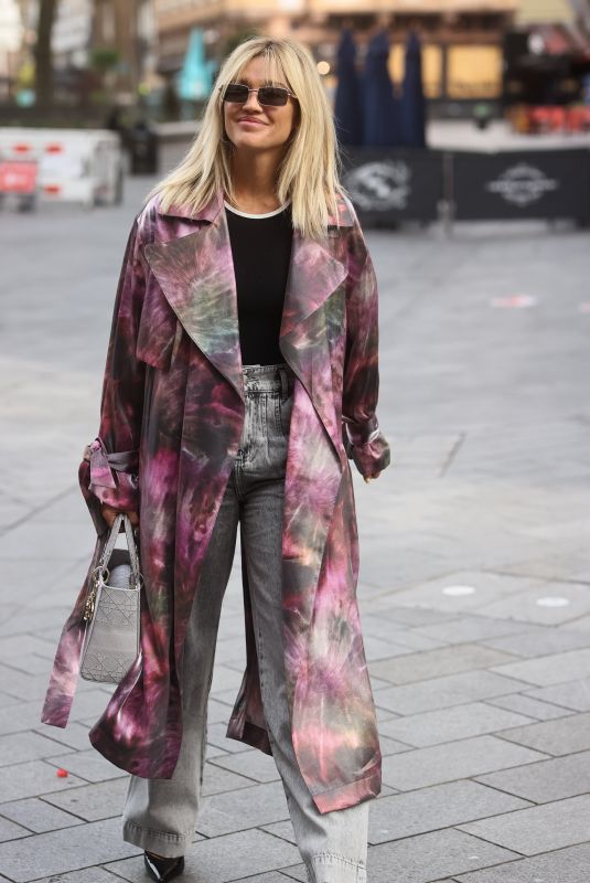 ASHLEY ROBERTS Arrives at Heart Radio in London 09/23/2020