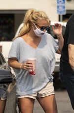 BRITNEY SPEARS Wearing a Mask Out in Calabasas 09/08/2020