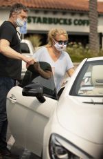 BRITNEY SPEARS Wearing a Mask Out in Calabasas 09/08/2020