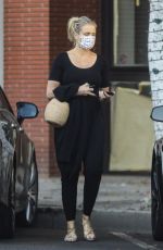 CAMERON DIAZ Leaves Her Physical Therapist in Beverly Hills 09/24/2020