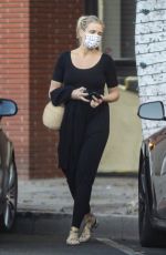 CAMERON DIAZ Leaves Her Physical Therapist in Beverly Hills 09/24/2020