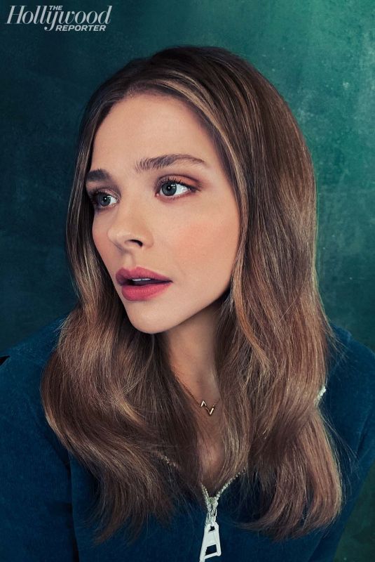 CHLOE MORETZ for The Hollywood Reported from Toronto Internacional Film Festival 2020