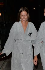 CHLOE ROSS Leaves her Hotel in London 09/07/2020