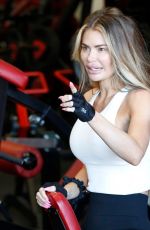 CHLOE SIMS at AB Salute Gym in Brentwood 09/01/2020