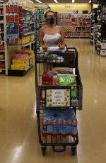 COURTNEY STODDEN Shopping at Albertsons in Palm Springs 08/31/2020
