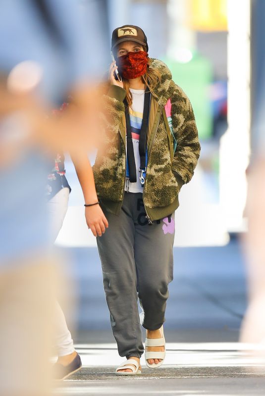 DREW BARRYMORE Out and About in New York 09/05/2020