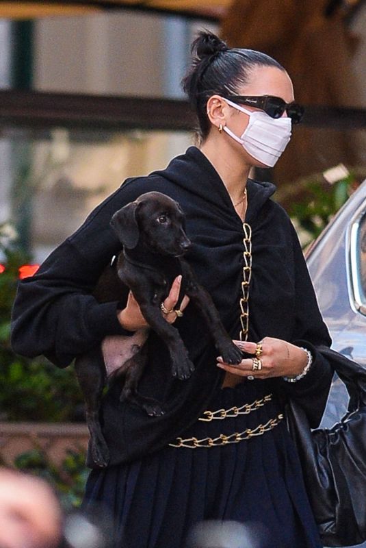 DUA LIPA Arrives at Her Apartment in New York 09/23/2020