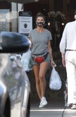 ELISABETTA CANALIS Shopping at Bistol Farms in Beverly Hills 09/04/2020