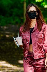 EMILY RATAJKOWSKI Out in Central Park in New York 09/12/2020