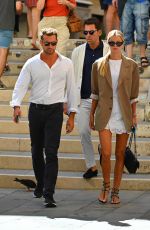 FRIDA AASEN and Tommy Chiabra Out in Venice 09/01/2020