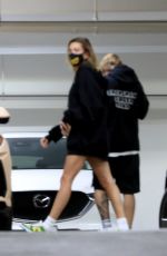 HAILEY and Justin BIEBER Leaves a Chiropractor Appointment in Beverly Hills 09/10/2020