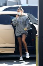 HAILEY and Justin BIEBER Out for Breakfast After a Workout in West Hollywood 09/23/2020