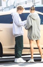 HAILEY and Justin BIEBER Out for Breakfast After a Workout in West Hollywood 09/23/2020