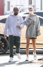 HAILEY and Justin BIEBER Out for Breakfast After a Workout in West Hollywood 09/23/2020