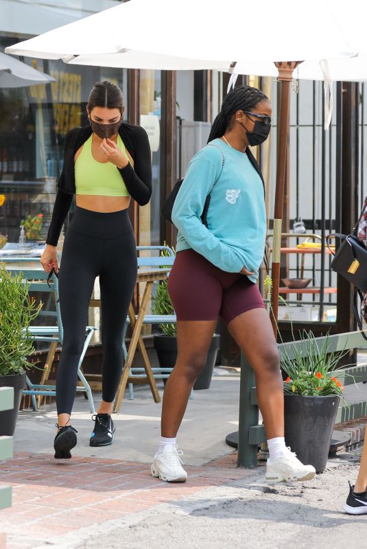 HAILEY BIEBER, KENDALL JENNER and JUSTINE SKYE Out for Lunch in West Hollywood 09/09/2020