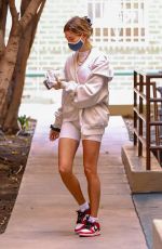 HAILEY BIEBER Leaves a Medical Office in Beverly Hills 09/29/2020