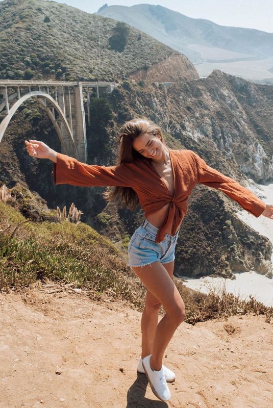 HELEN OWEN in Denim Shorts - Instagram Photos 09/22/2020