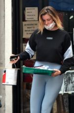 IRELAND BALDWIN Shopping at a Hardware Store in Studio City 09/15/2020