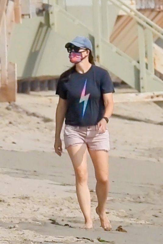 JENNIFER GARNER in Shorts Out on the Beach in Malibu 09/26/2020