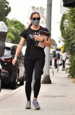 JENNIFER GARNER Leaves a Gym in Brentwood 09/10/2020