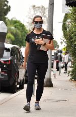 JENNIFER GARNER Leaves a Gym in Brentwood 09/10/2020