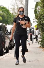 JENNIFER GARNER Leaves a Gym in Brentwood 09/10/2020