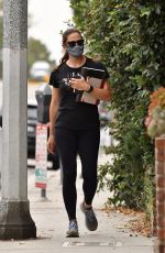 JENNIFER GARNER Leaves a Gym in Brentwood 09/10/2020