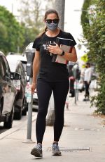 JENNIFER GARNER Leaves a Gym in Brentwood 09/10/2020