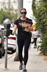 JENNIFER GARNER Leaves a Gym in Brentwood 09/10/2020