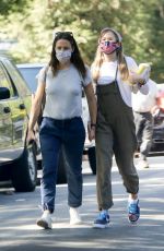 JENNIFER GARNER Out with Her Daughter in Los Angeles 09/22/2020