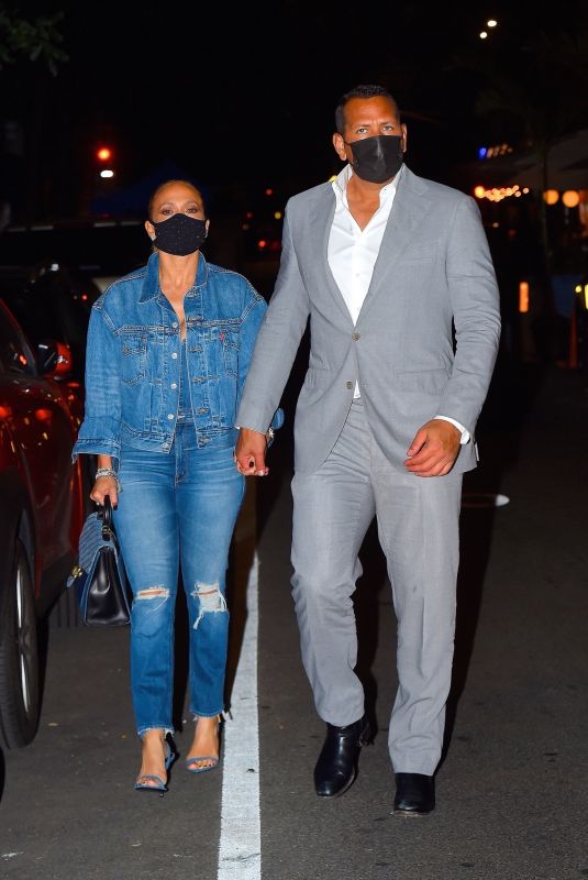 JENNIFER LOPEZ and Alex Rodriguez Out for Dinner in New York 09/08/2020